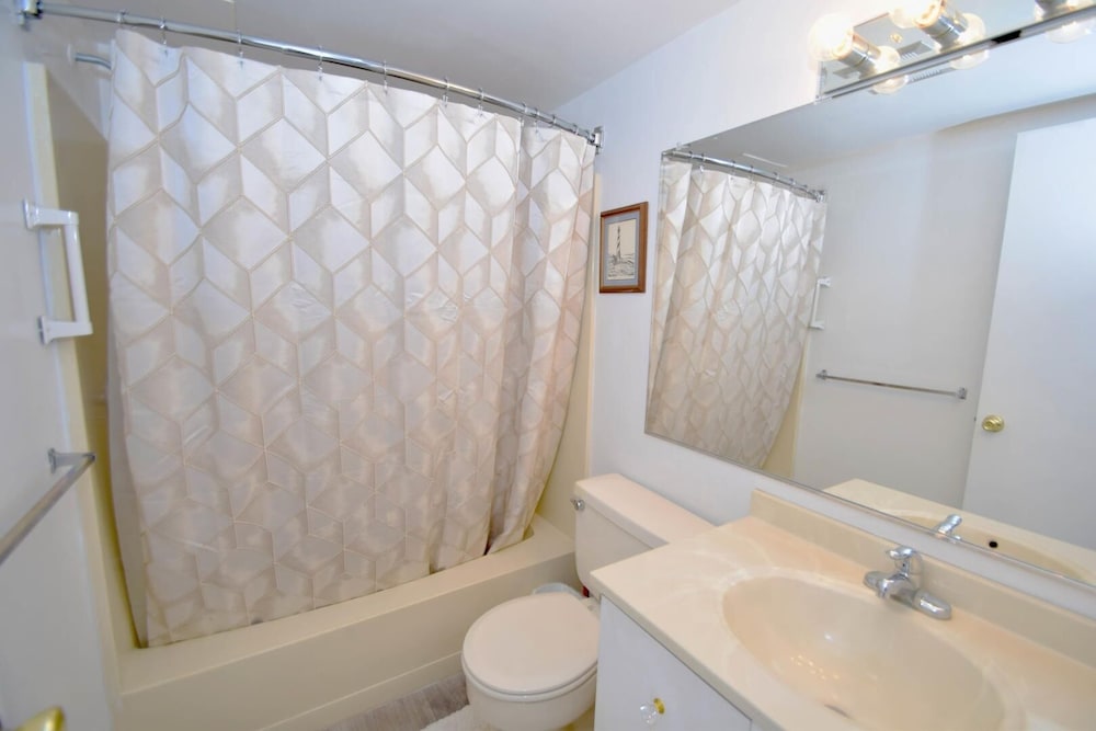 Towers 201 2 Bedroom Condo by RedAwning