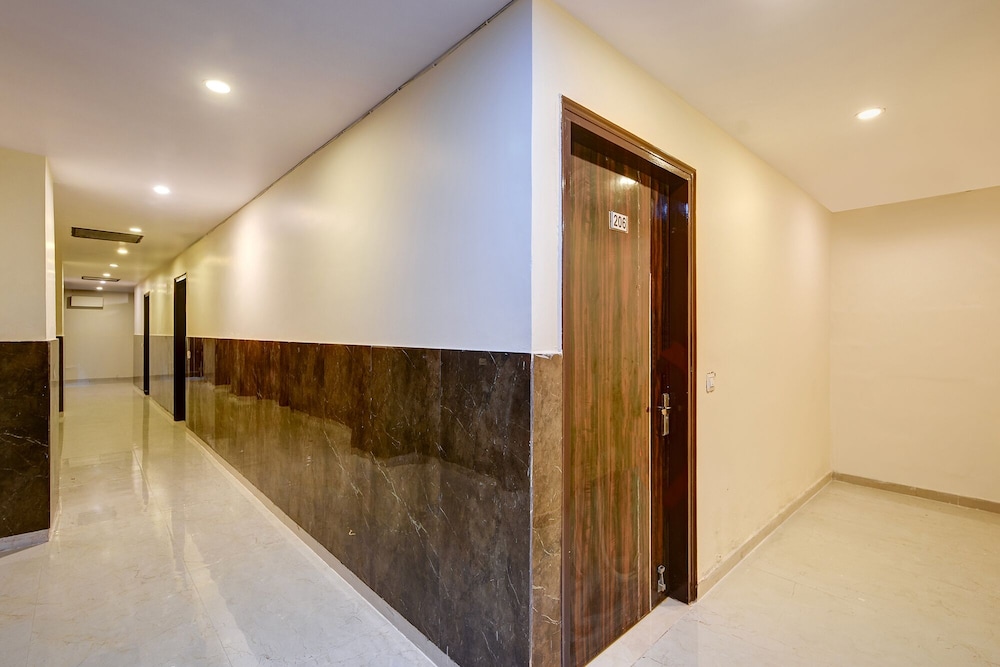 Fabhotel Golden Key Residency