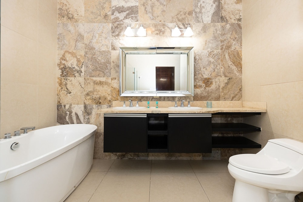 The Wataqui Condo by Acomodo 45 Days Minimum