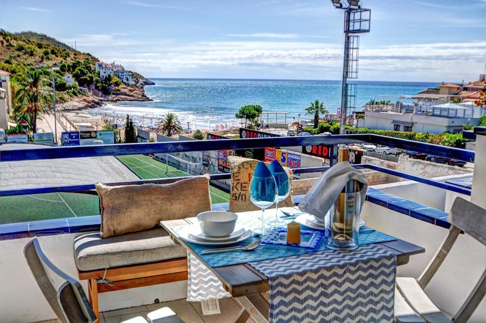 The Beach Studio Daiguadolç by Hello Homes Sitges