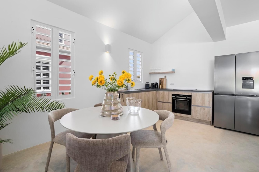 Dolce Vita Homes Bonaire