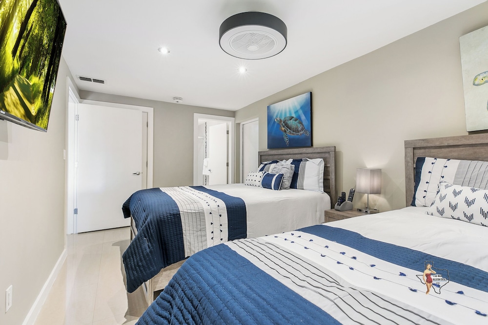 Bahia Mar Solare Resort Condos