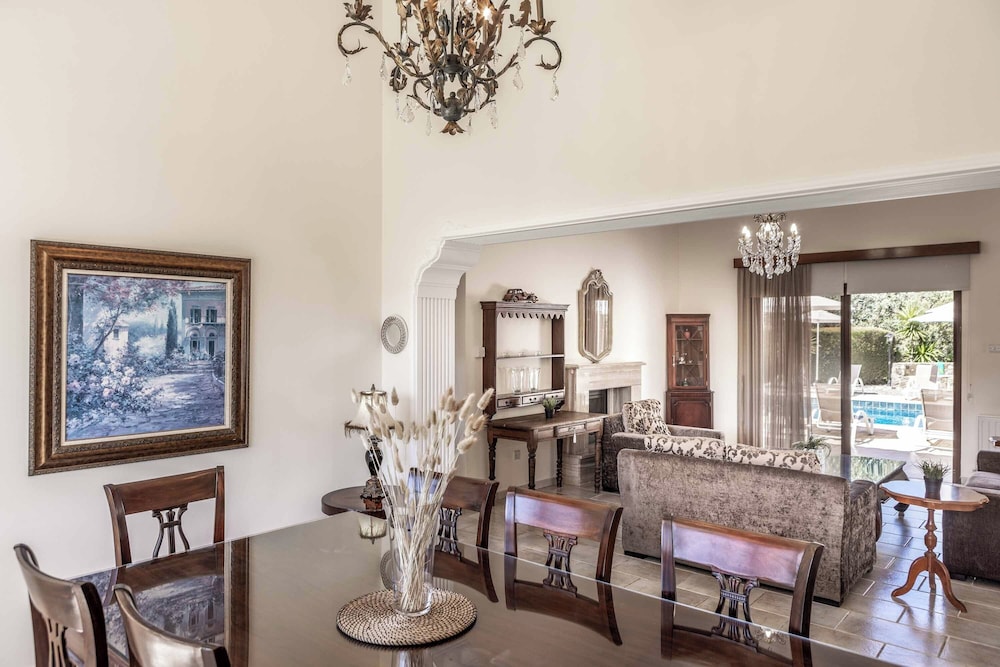 Villa Meadowlands