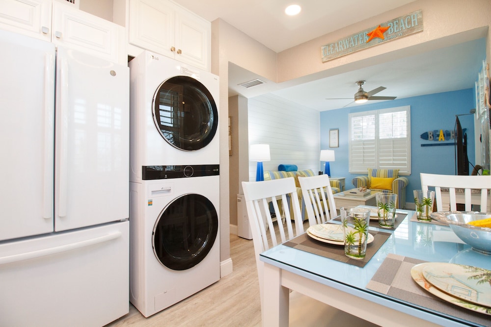 Clearwater Beach Suites 107 2 Bedroom Condo by RedAwning view 4