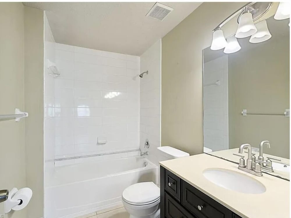 105th with Pool 654 3 bedroom 2 bedroom Remodel in works 3 Home