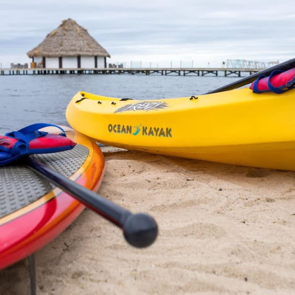 Rum Punch- Beachfront Bungalow Pool Kayaks Pier