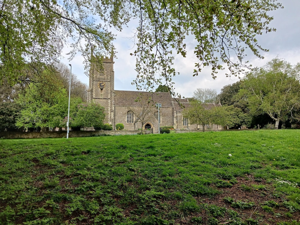 Photo 33