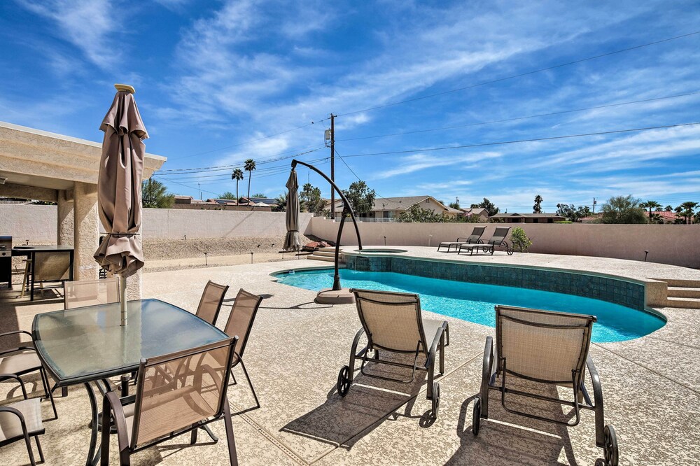 Pool, Hot Tub & Mtn Views: Lake Havasu City Home! view 3