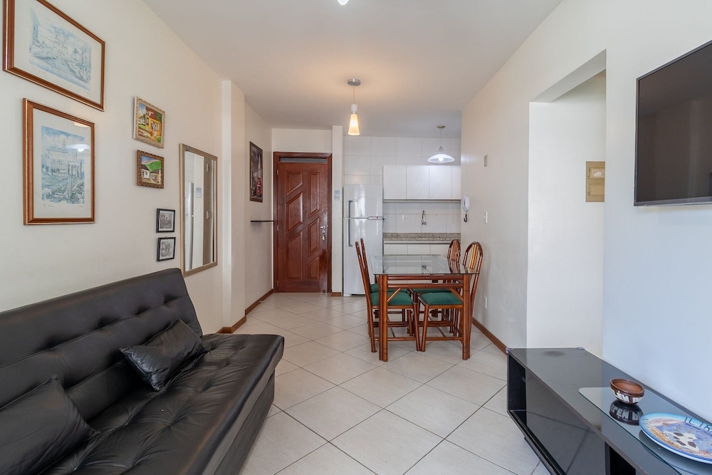 Beautiful apt 2 Minutes From Canas Beach Rsa025