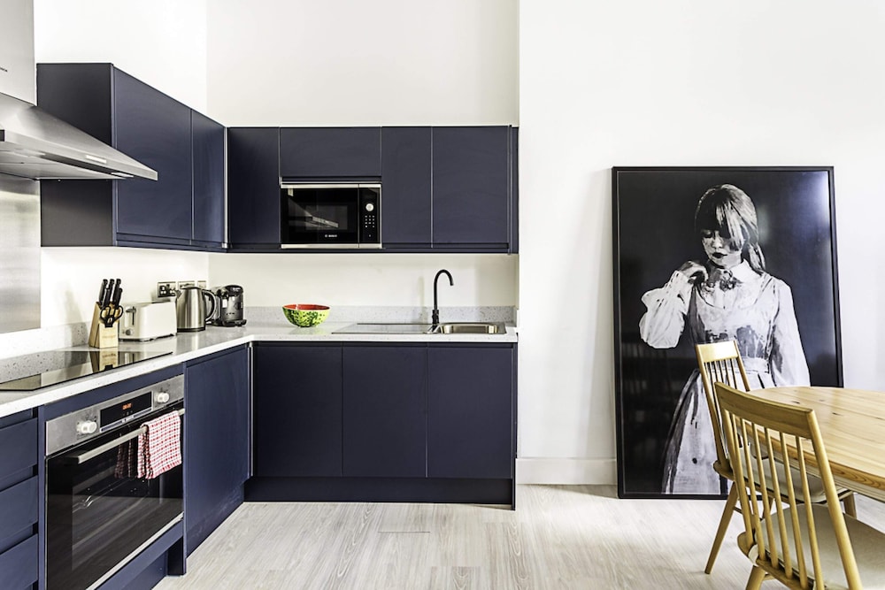 Elegant 3 bed Apartment in Earls Court