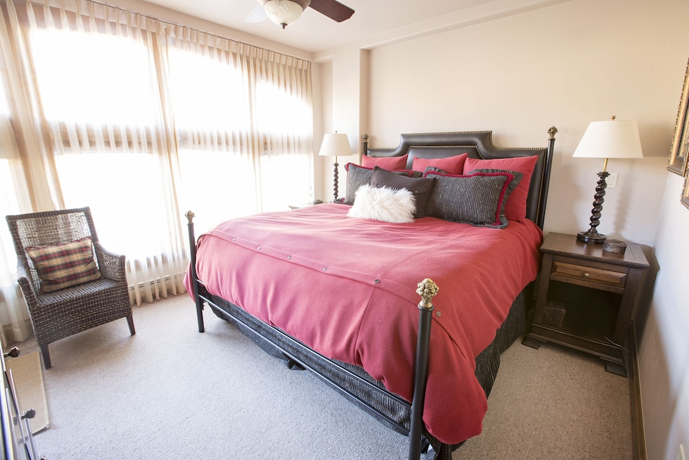 WestWall Lodge - Property Image 23