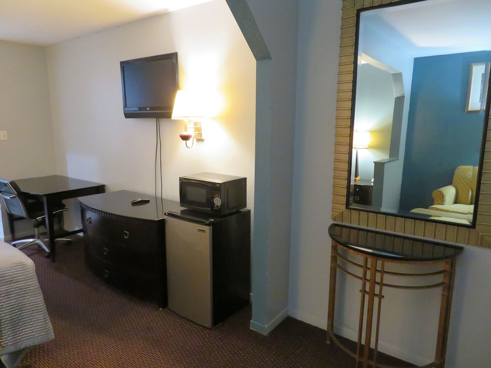 Travel Inn Motel view 4