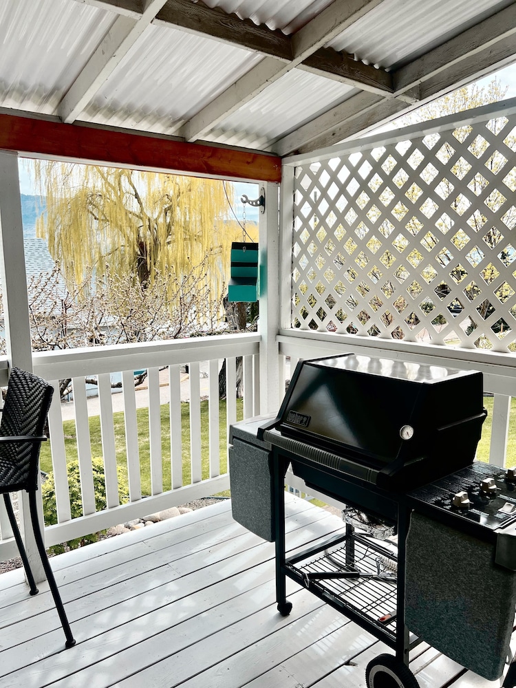 Peachland Beach Resort