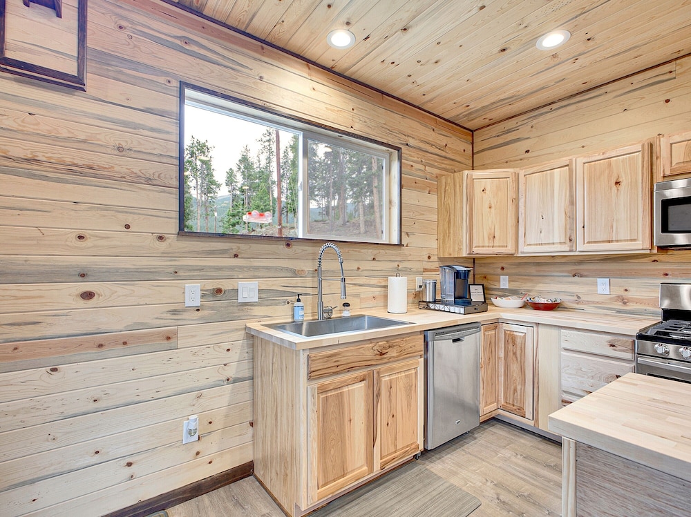 Switchback_little Divide 1 Bedroom Cabin