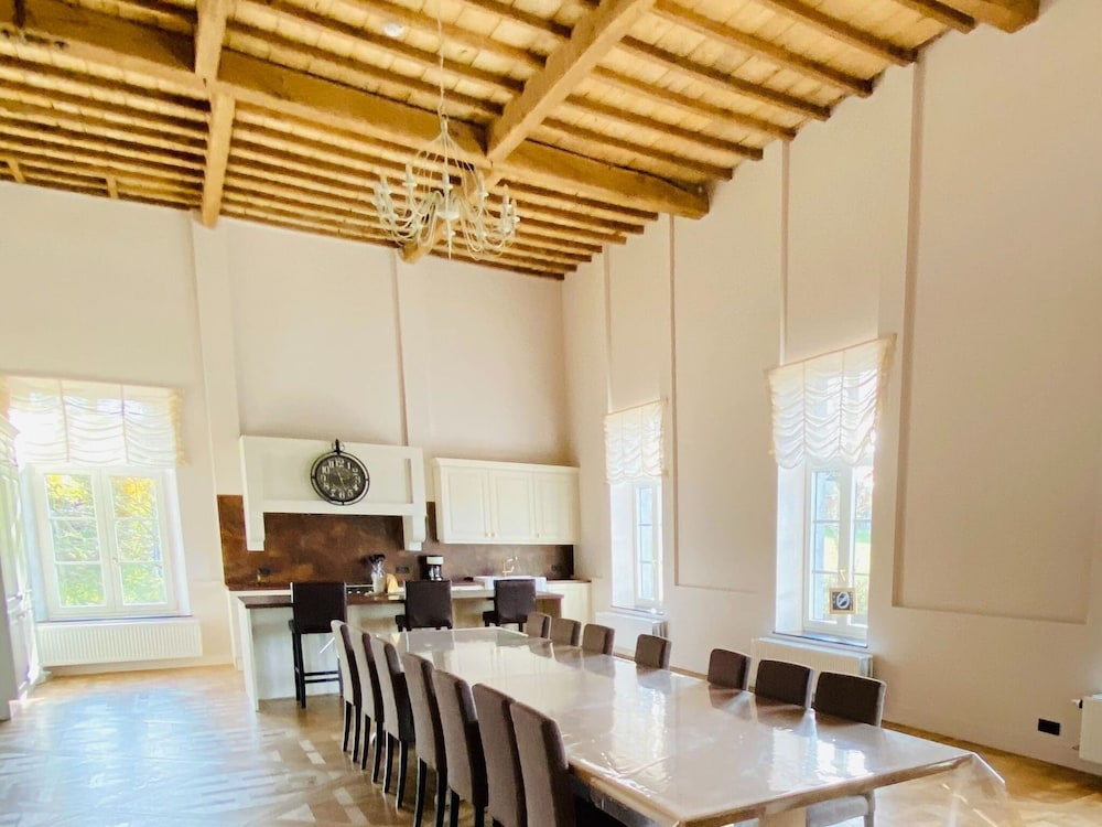 meeting & event spaces