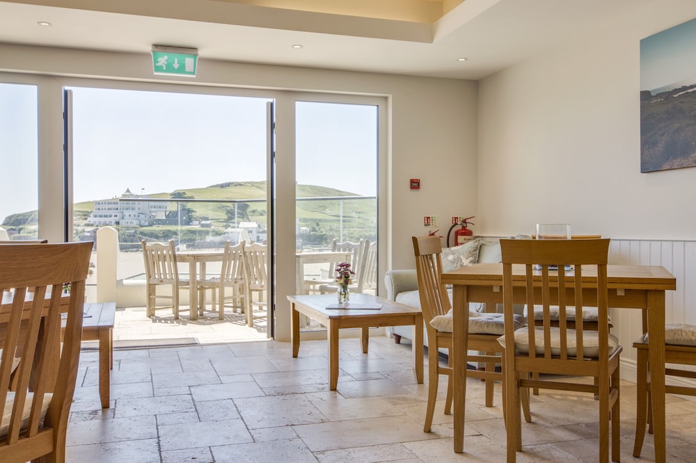 4 Burgh Island Causeway