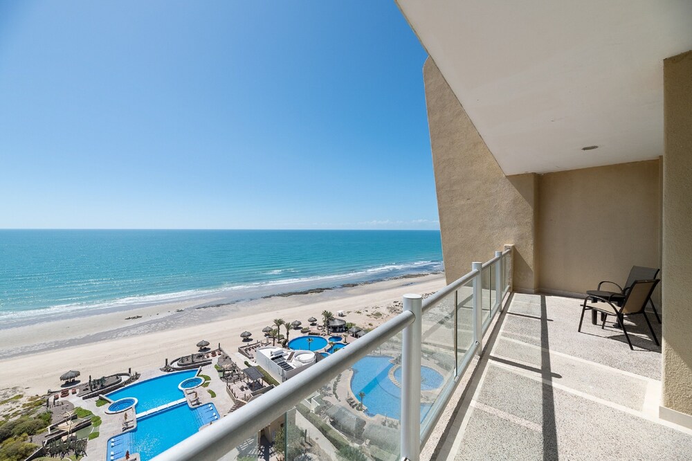 Encanto Living 1201 -4BR by Kivoya