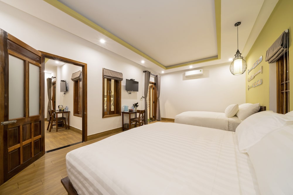 Blue Whale Homestay