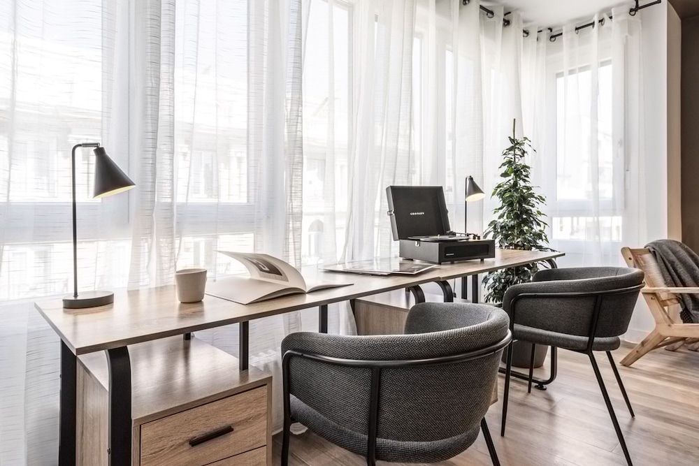 Ordino - 3 Bedrooms in Trafalgar