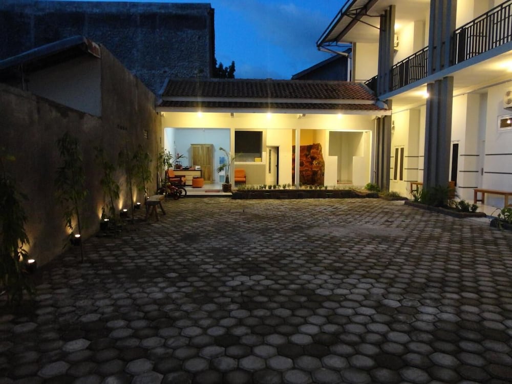 Pendowo Huis Guest House