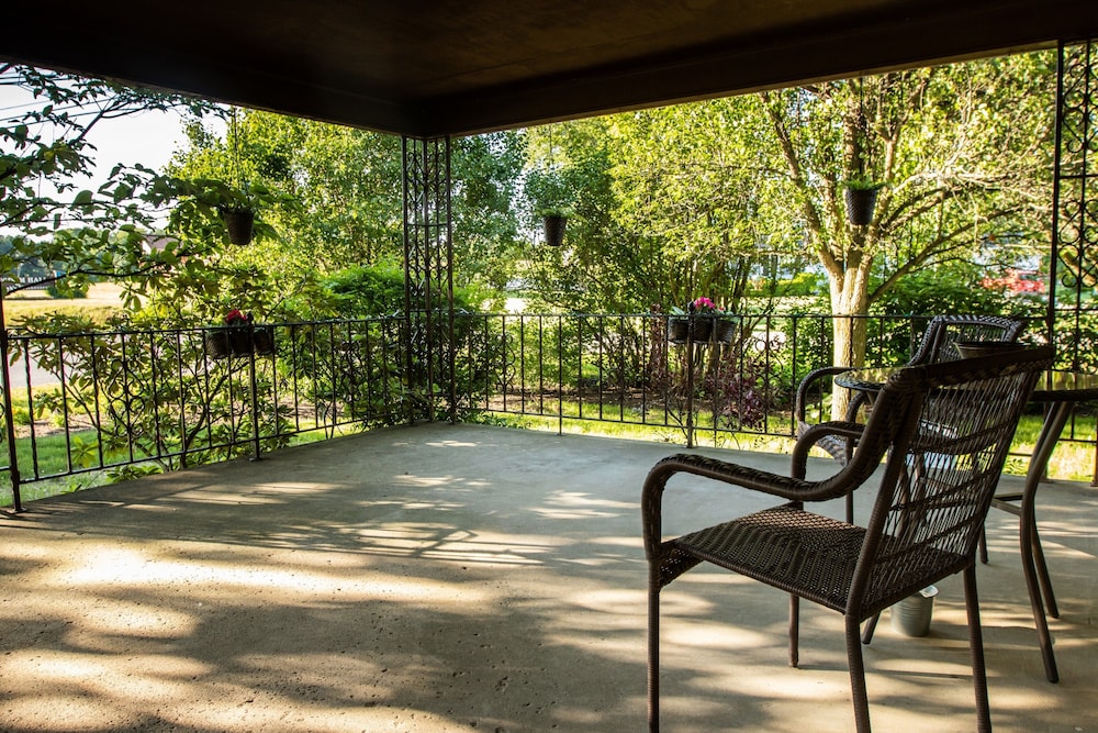 Hocking Hills Inn