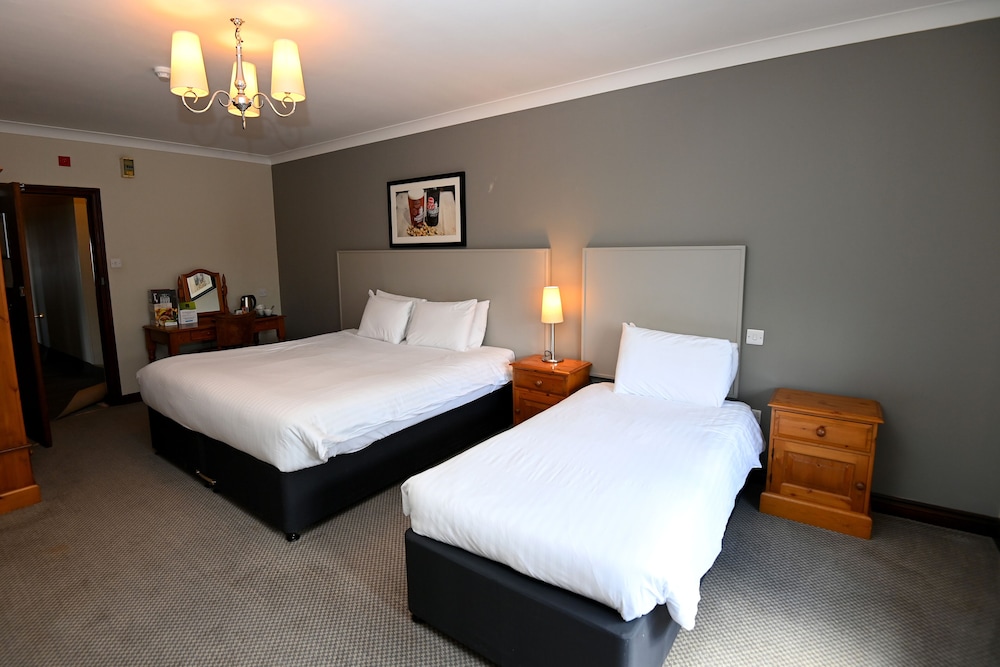 Hotel Kamana Sanctuary Resort and Spa