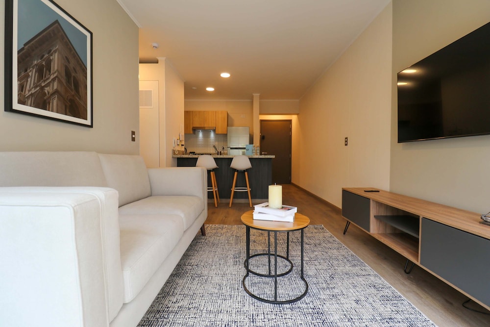 w Comfy 1BR Apartment w Balcony in Miraflores