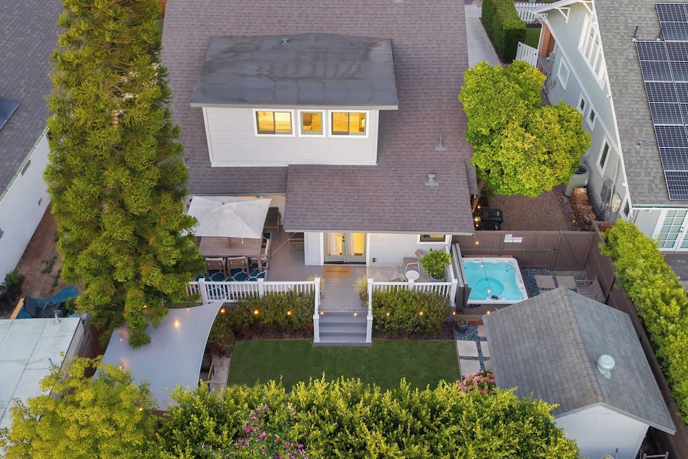 Luxe Backyard Oasis w/ Hot Tub Chic Design South Park Sanctuary
