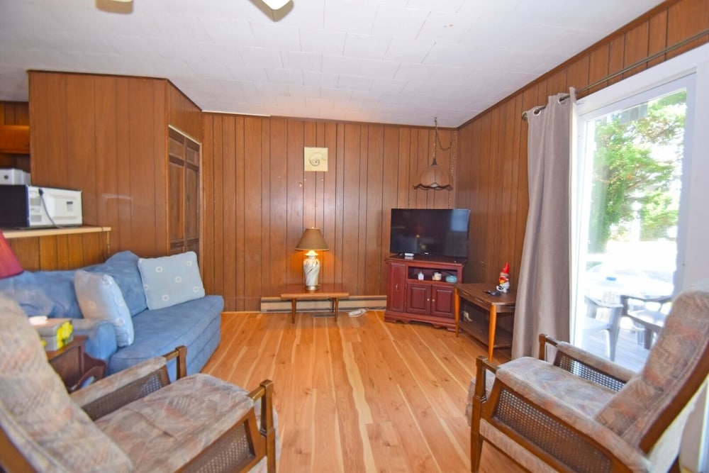 103 79th Street 3 Bedroom Cottage by RedAwning
