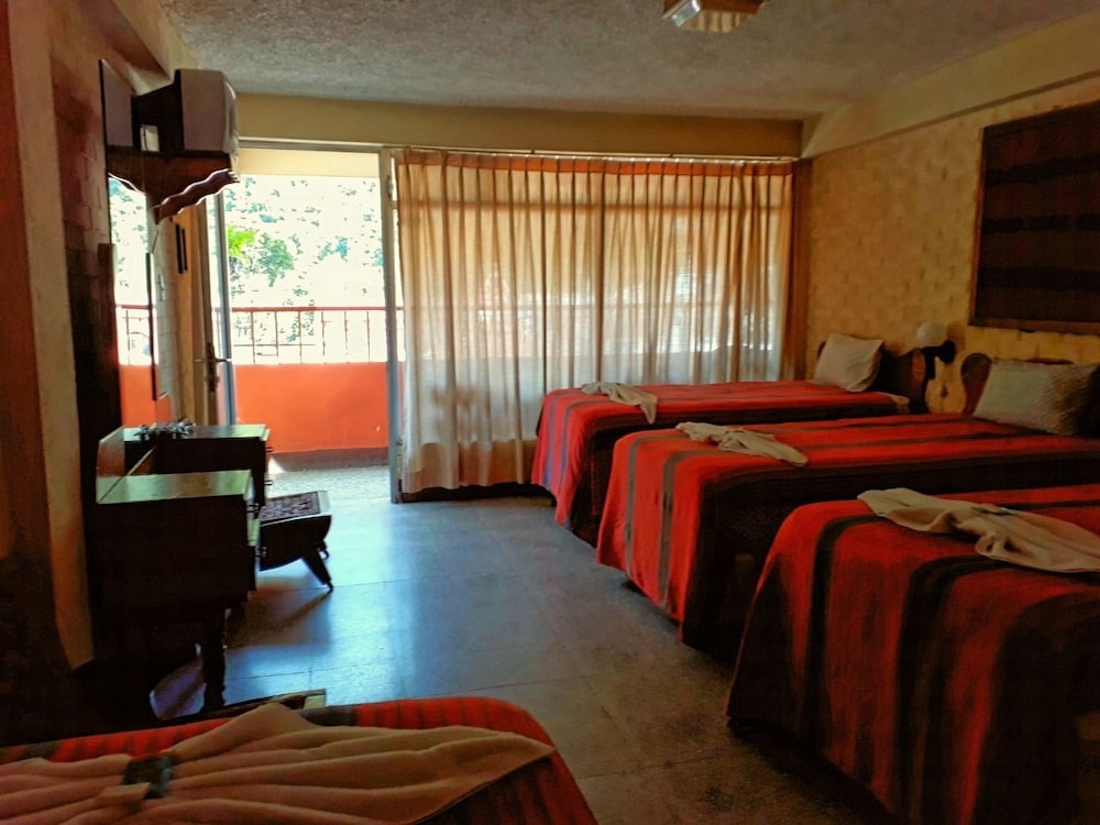 Panajachel Vacations - Hostal Abu - Hostel - Property Image 30
