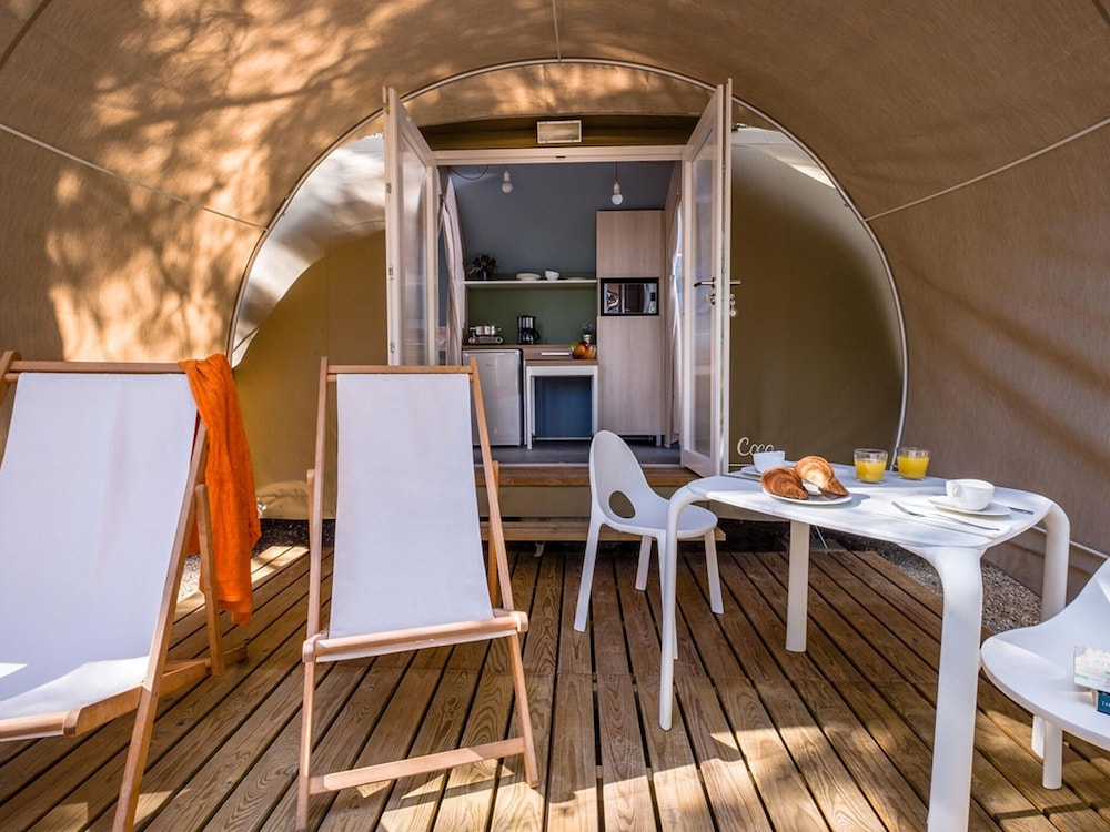 Premium Tent Lodge for Family