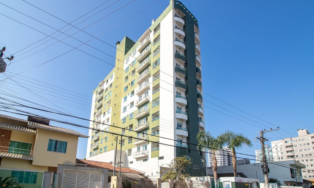 Apto 1 Quarto no centro em Itajaí CST0905