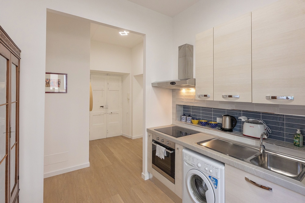 Faleria Apartment