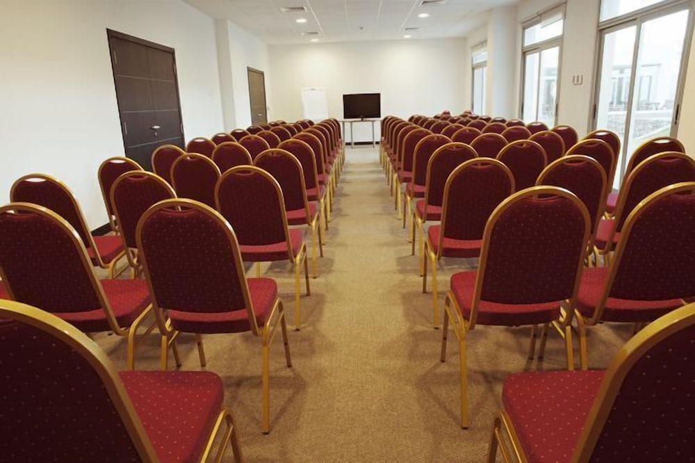 Colonia West Hotel - All Inclusive