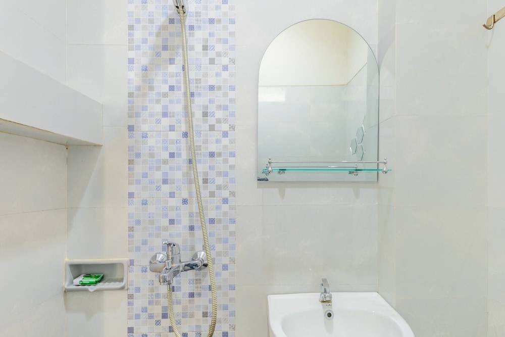 Kubu Deandari Guest House
