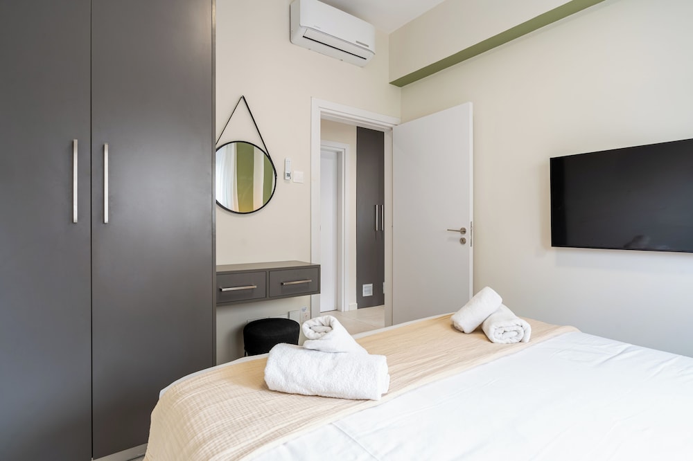 Local Host Living - Signature Apartments in Nicosia