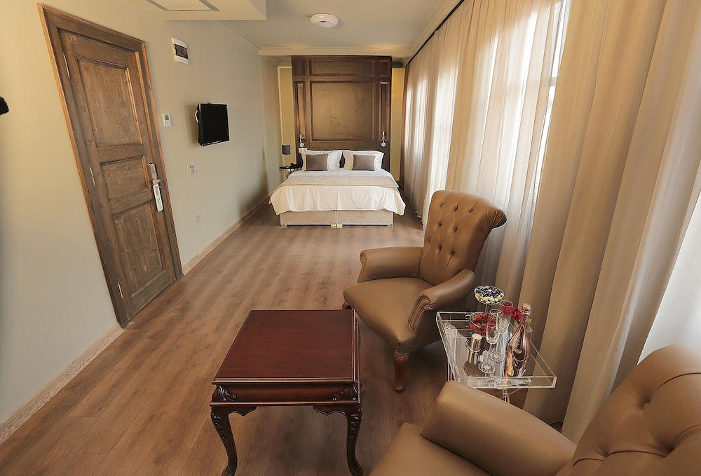 Ferman Pera - Image 39