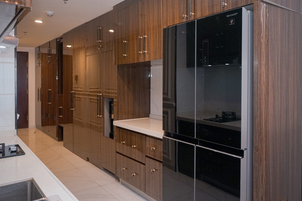 Warm Living 3BR at Sky House BSD Apartment
