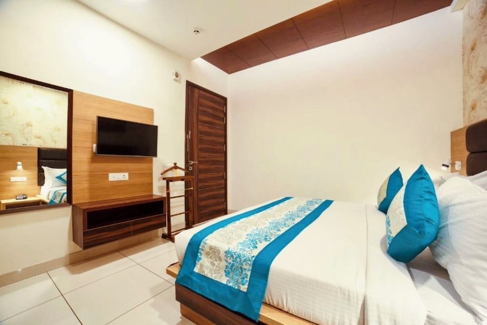 Hotel JMK - Managed by JMD Group