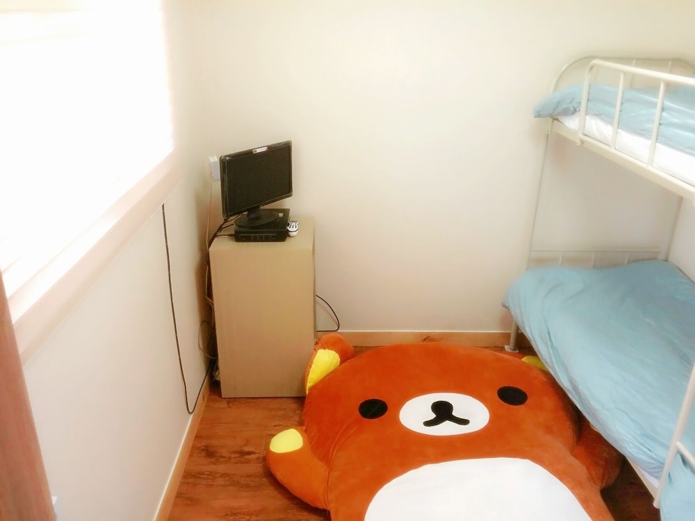 Naru Hostel
