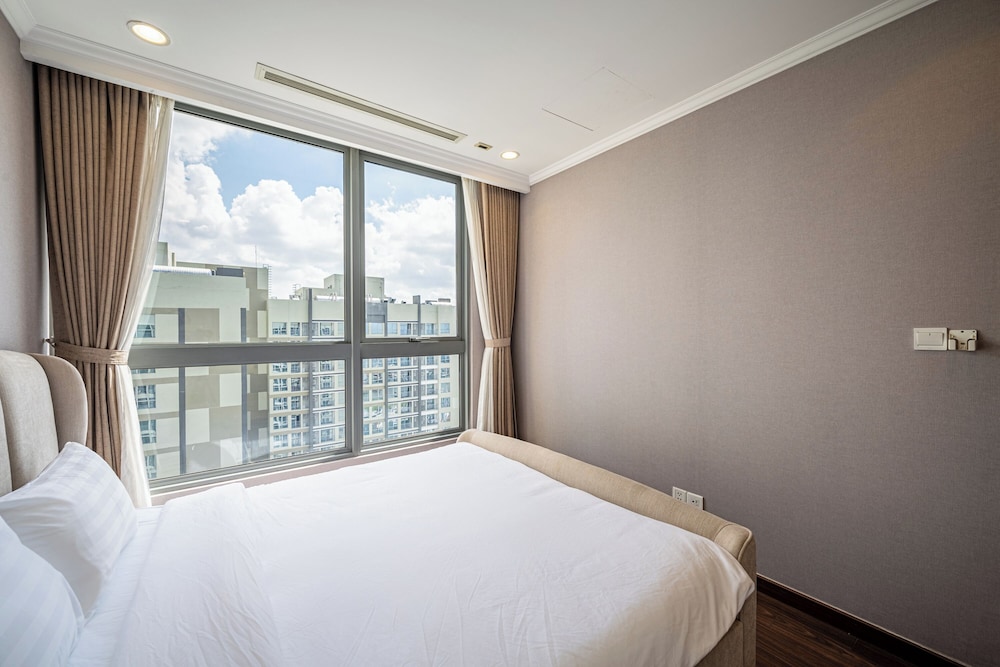 Vinhomes Central Park Apartment by Hava