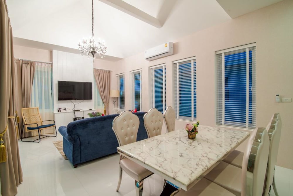 Baan Hua Hin Suk Jung
