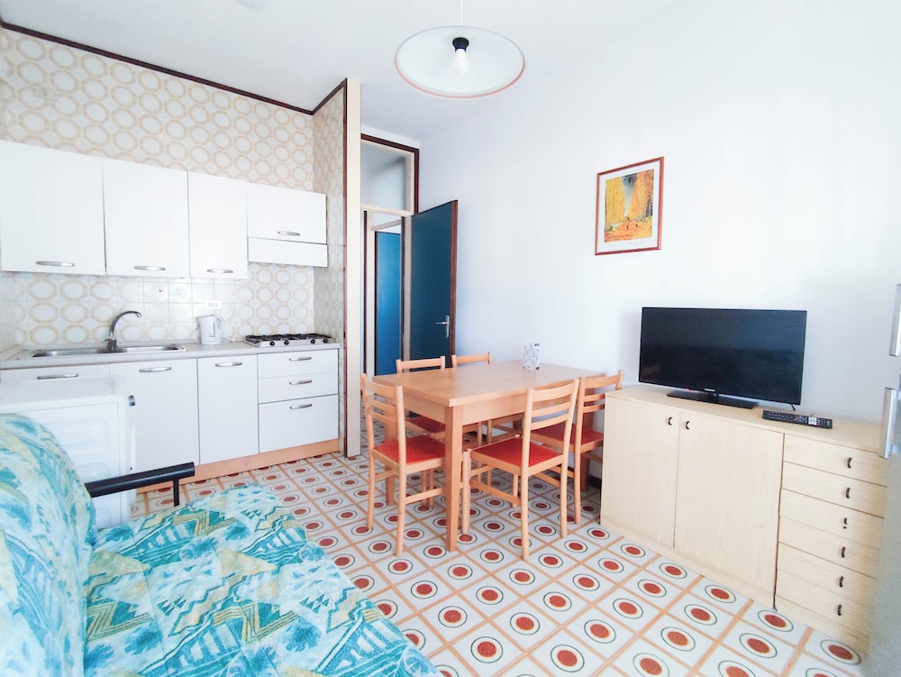 Cozy Flat Near the Beach