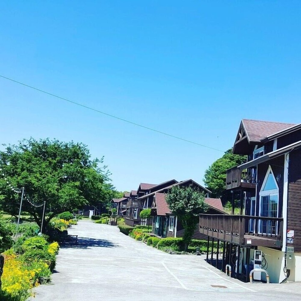 Sumang Pension