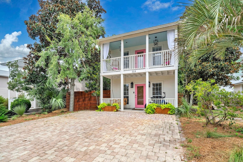Milo's Beach Cottage