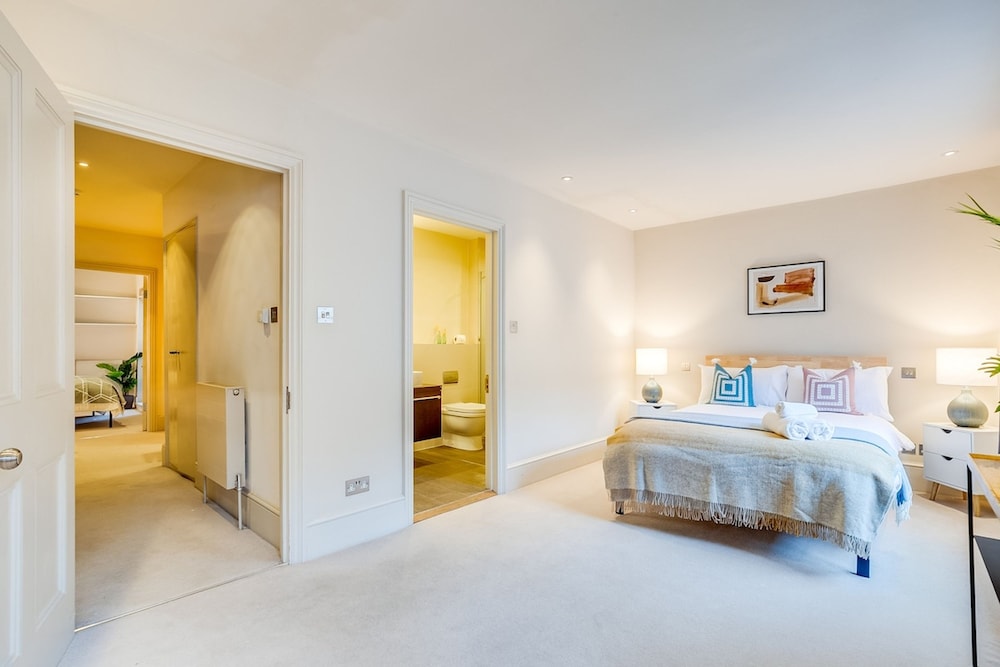 Charming Spacious 5 Bed Mews House - Kensington