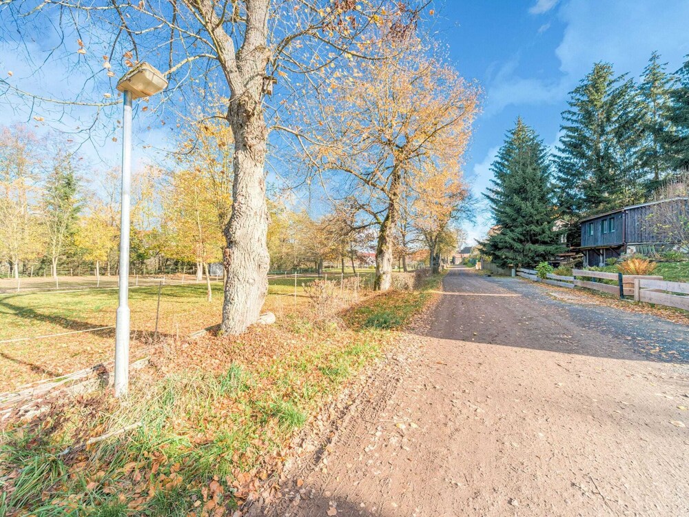Spacious Apartment near Lake in Guntersberge view 5