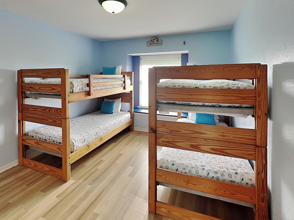 Whispering Sands Beachfront by Ryson Vacation Rentals