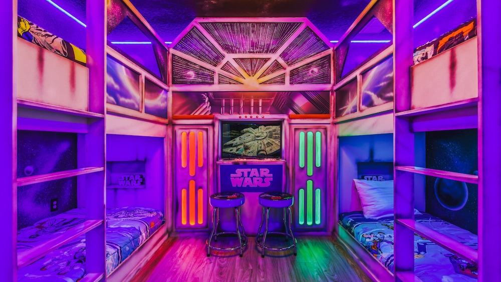 Huge Home With Game Room & Theater Near Disney 1429
