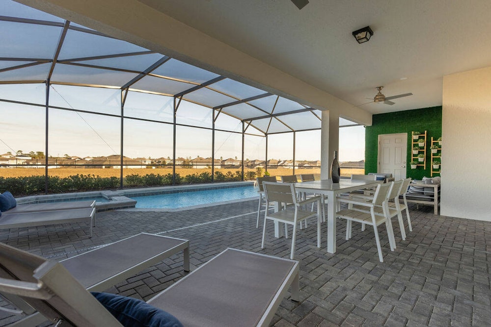 Brand NEW 10bedrooms At Windsor Island